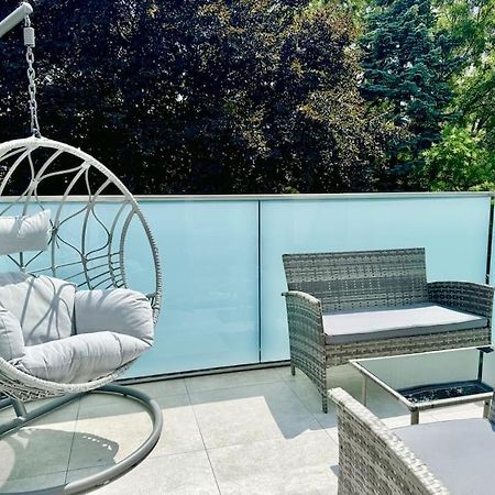 Rooftop Apartment With Balcony & Free Parking Вена Экстерьер фото