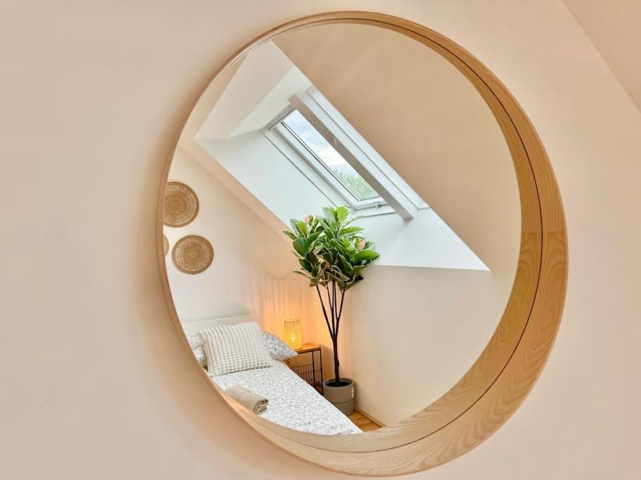 Rooftop Apartment With Balcony & Free Parking Вена Экстерьер фото